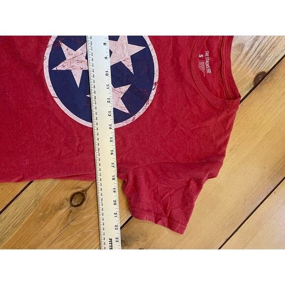 Tennessee State Flag Red Graphic Shirt. Soft. Small. The Stacks. - Picture 4 of 5